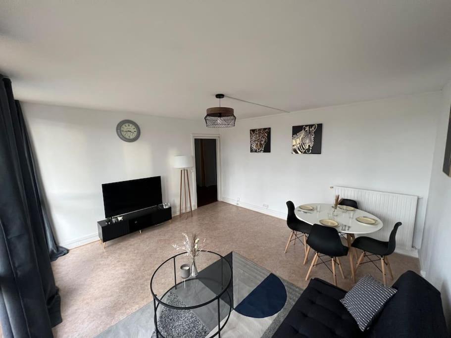 Méry-sur-Oise Appt T3, 65 M2 Proche De Paris 아파트 외부 사진